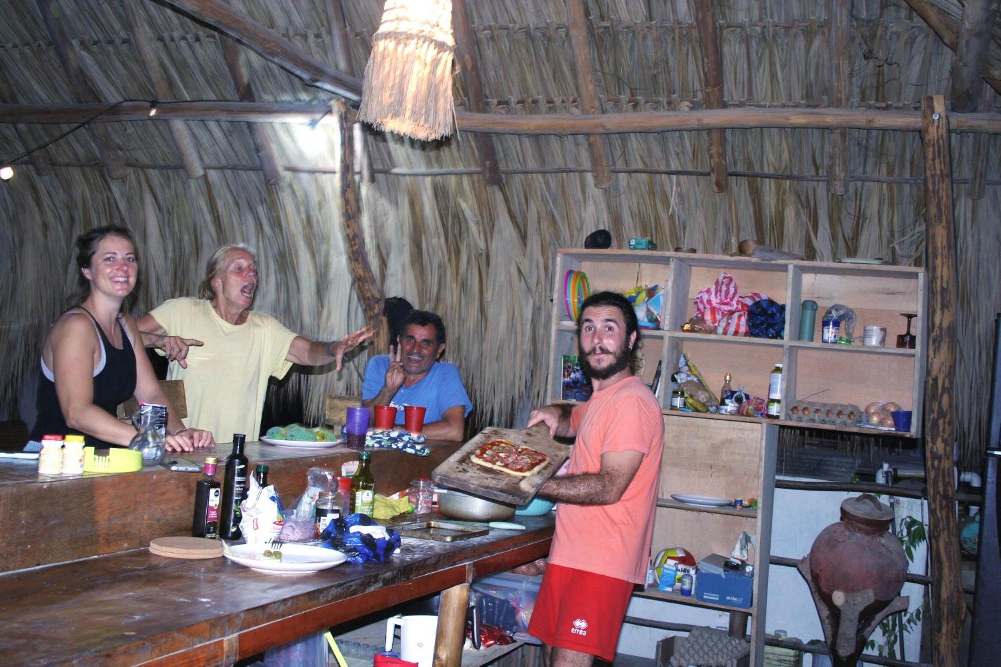 Hostel Nugeku Rincón Buitenkant foto